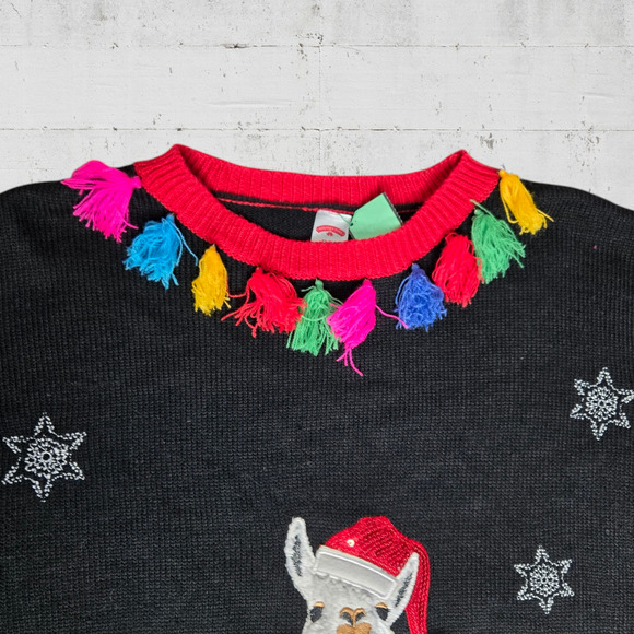 Black Llama Colorful Tassel Snowflake Fair Isle Winter Knitted Sweater Size XL - Picture 4 of 7